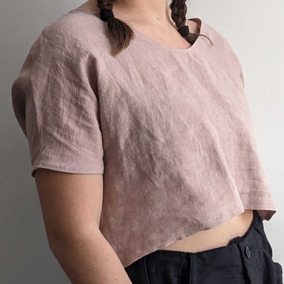 Linen Cropped Shirt - Picture 2 of 4